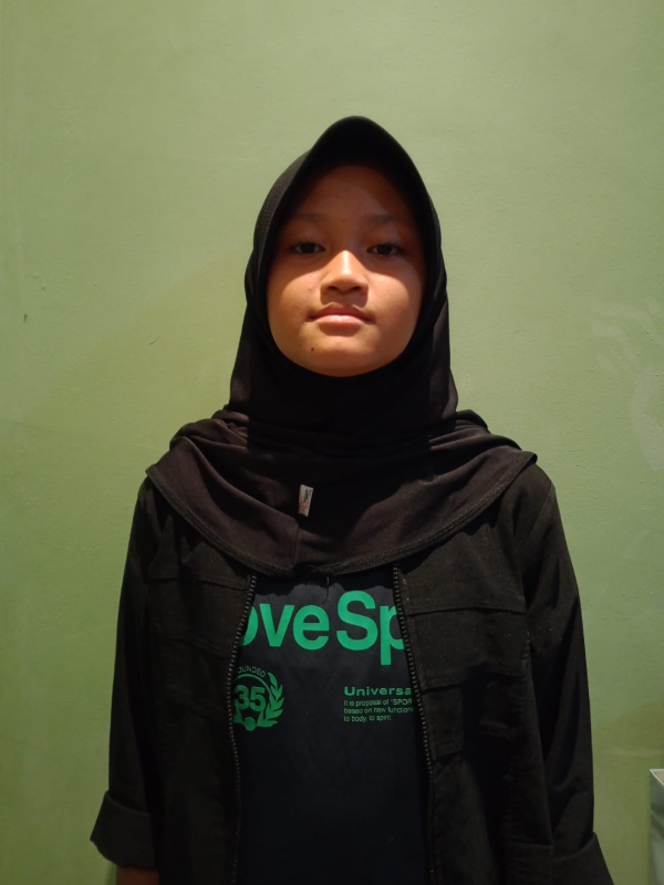 Stella Adzrakalisa Lubis