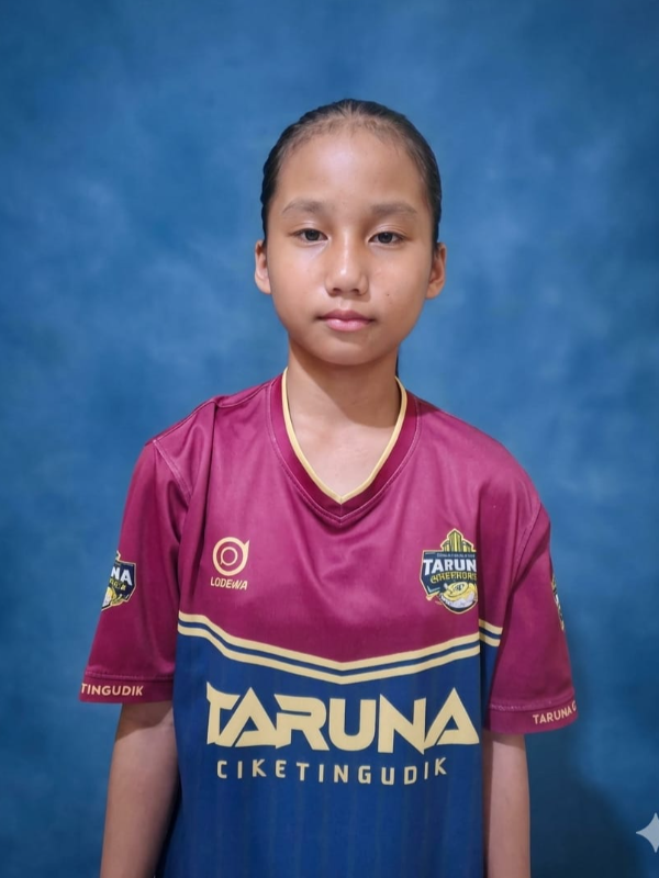 DEYU KHAYLA ALMIRA