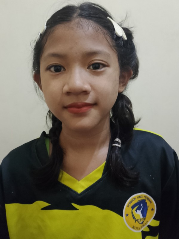 Lovely Queenzahira Farra Khalila