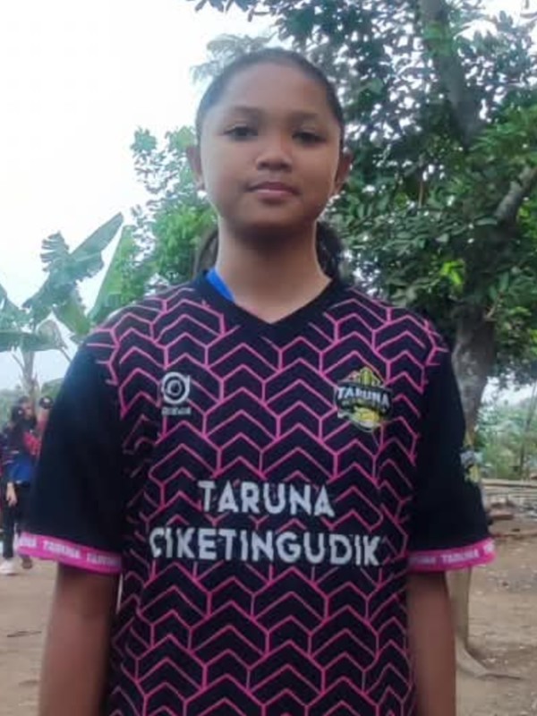 Nadia khalisa putri
