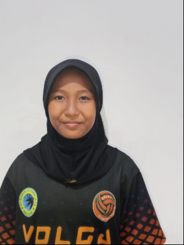 Tania Rizqi Purnomo